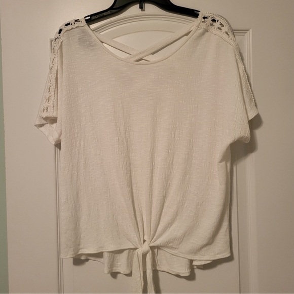 Iz Byer Tops - Iz Byer Ivory Short Sleeve Criss-Cross Back Tie Front Blouse, Large